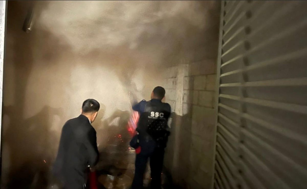 controlan-incendio-en-inmediaciones-del-centro-comercial-santa-fe-en-alvaro-obregon