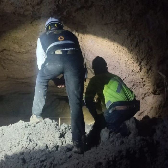Derrumbe en la mina Santa Fe, El Rosario (Sinaloa): cuatro trabajadores quedaron atrapados y continúan labores de rescate