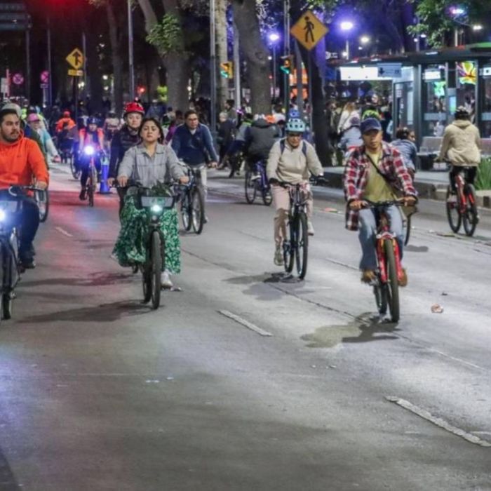 Paseo Nocturno recorre 22 km por Reforma y el Centro Histórico; cifras de asistencia y reducción de CO2 no se verificaron