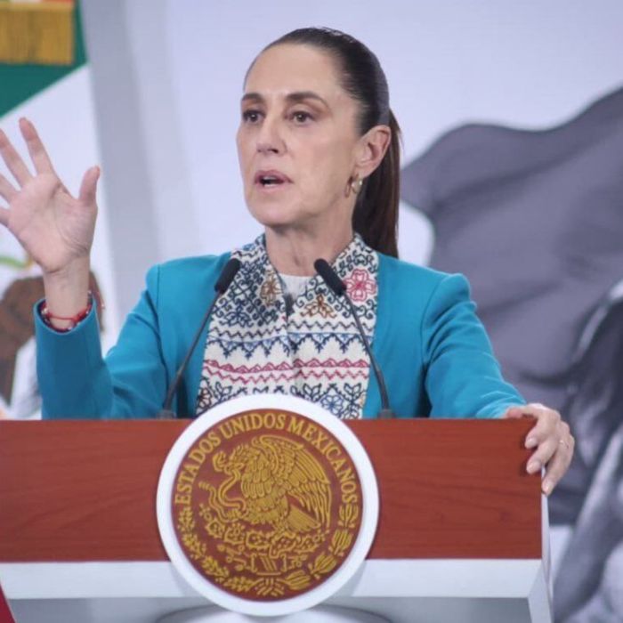 Sheinbaum admite que el abasto de medicamentos en el sistema público no ha alcanzado el 100%