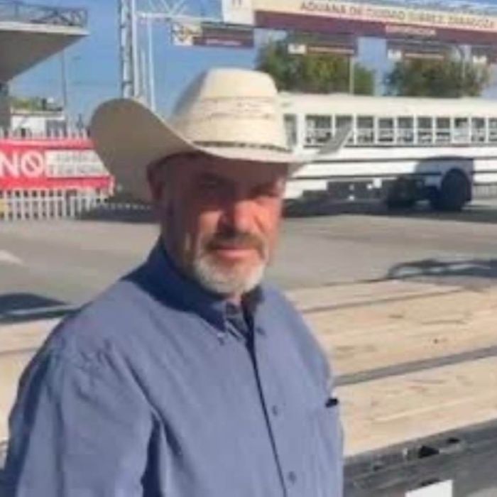 Adrián LeBarón denuncia irrupción de grupo armado en casa de su sobrino en Alamillo, Chihuahua