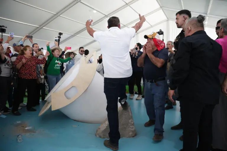 comunidades-indigenas-impiden-la-colocacion-de-la-primera-piedra-de-la-planta-mexinol-en-topolobampo