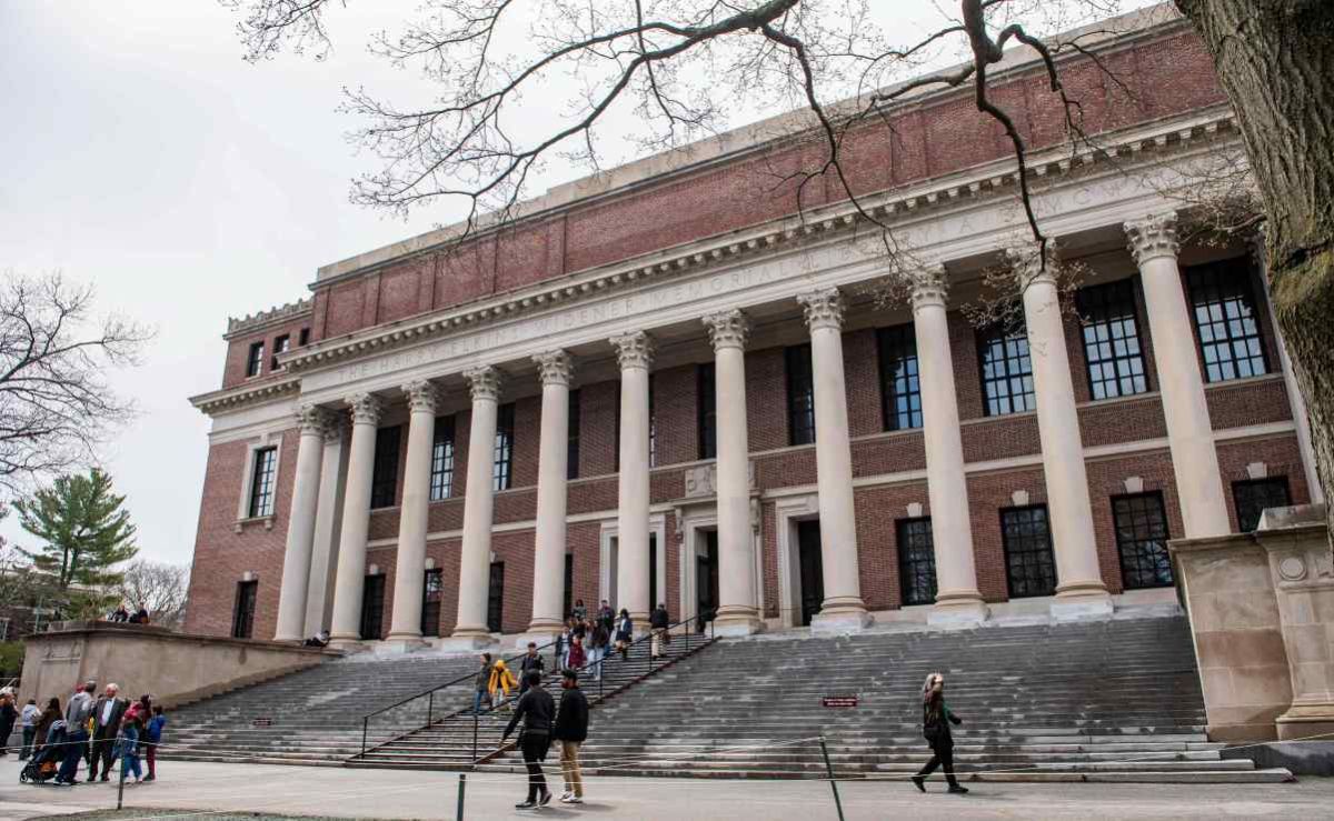 juez-federal-en-boston-frena-exigencia-del-gobierno-de-trump-para-recopilar-datos-de-raza-en-admisiones-universitarias