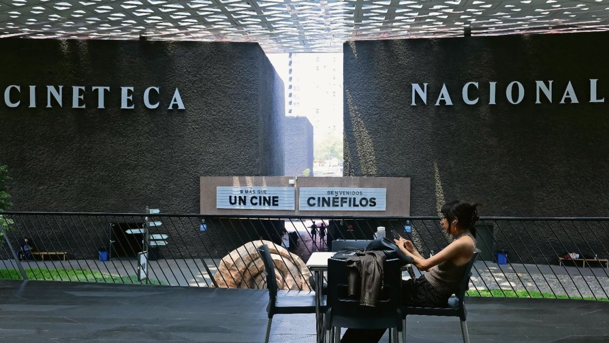 trabajadores-de-la-cineteca-nacional-protestan-por-retrasos-en-pagos-y-falta-de-renovacion-de-contratos