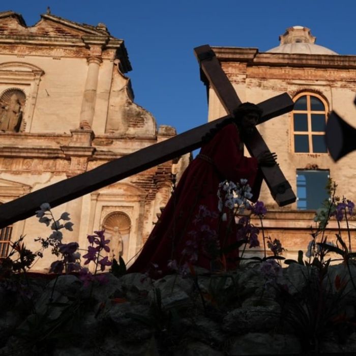 Viernes Santo en América Latina: procesiones y devoción en Antigua, Tarija, La Paz, Guayaquil y Quito