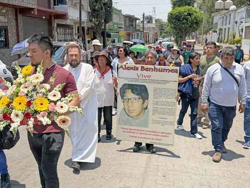 a-20-anos-de-la-represion-en-atenco-el-fpdt-conmemora-y-exige-justicia