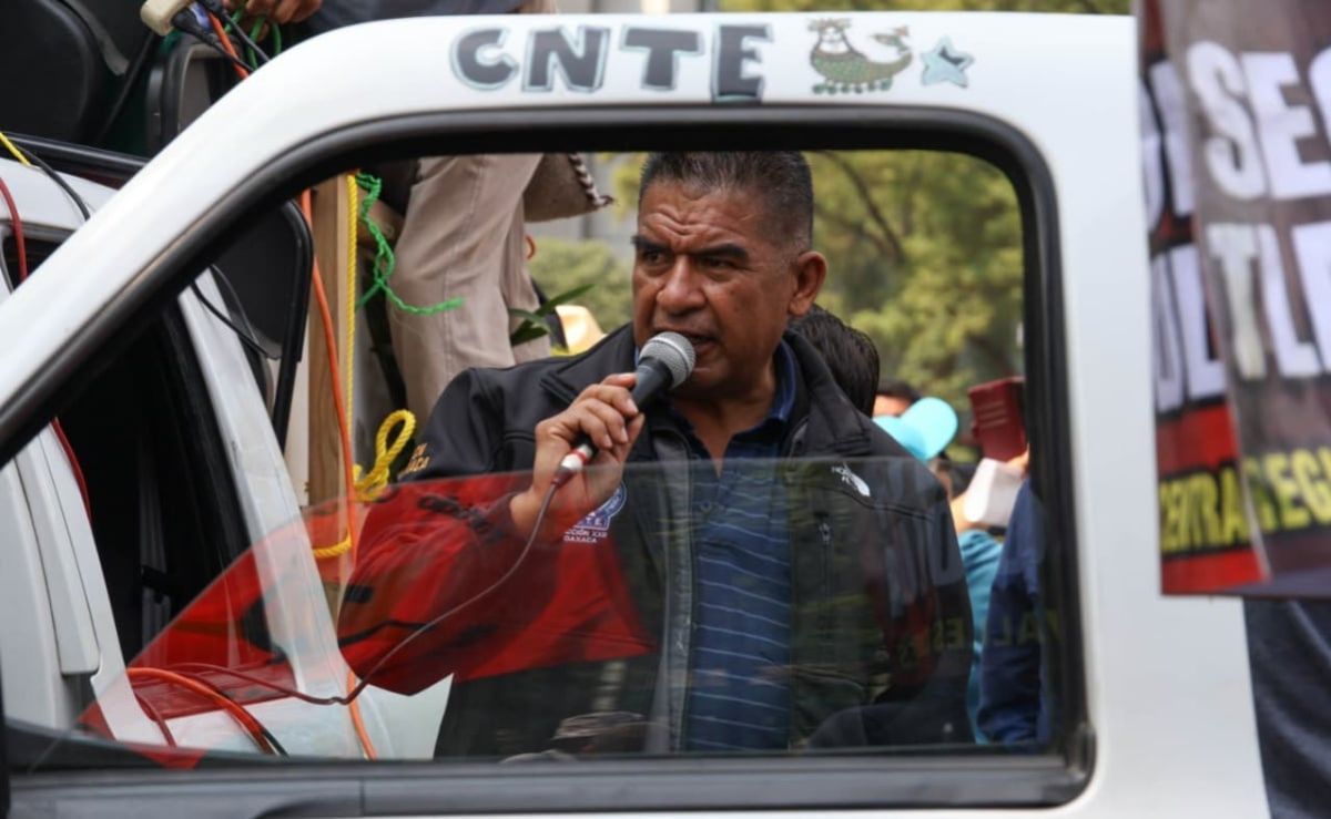 cnte-inicia-movilizaciones-y-paro-indefinido-marcha-del-angel-al-zocalo-este-25-de-mayo