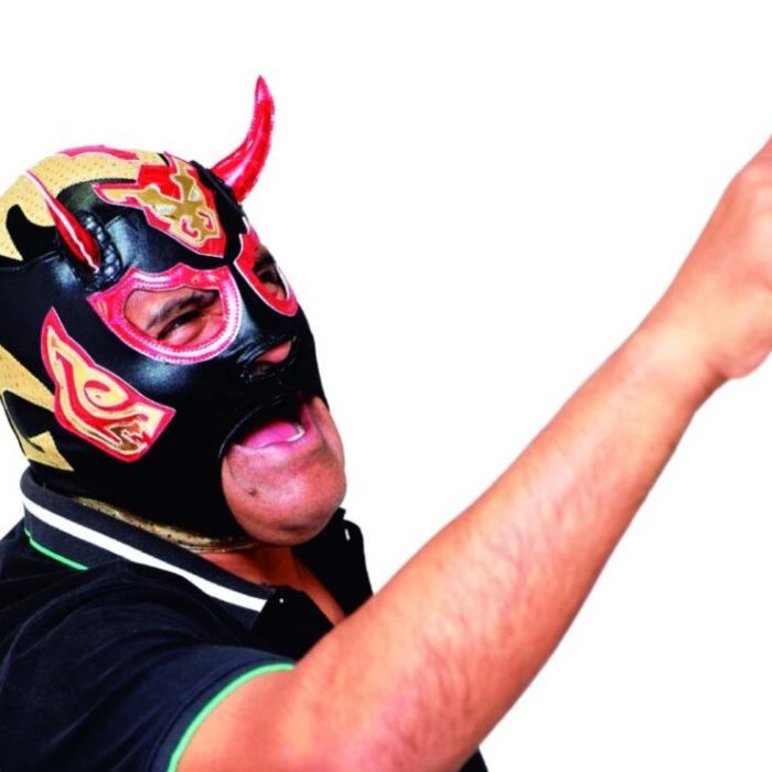 Cancerbero, de las canchas al ring: 30 años de carrera en la lucha libre