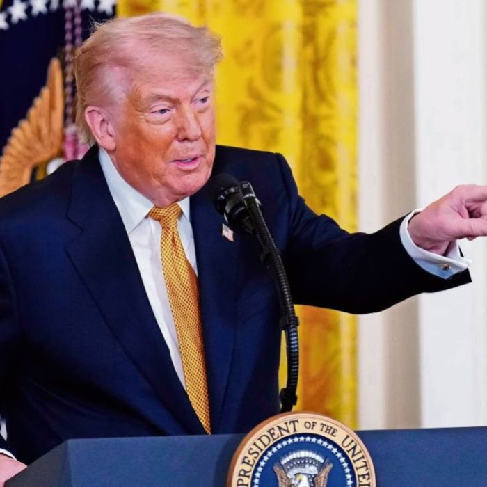 EE. UU. advierte medidas contra cárteles y presenta estrategia antidrogas 2026; Trump amenaza con intervenir si México no actúa