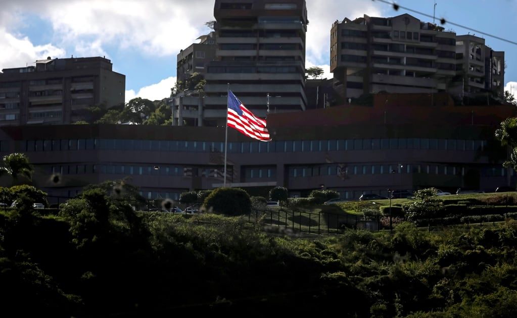ee-uu-realiza-simulacro-de-evacuacion-en-su-embajada-en-caracas-con-sobrevuelos-de-dos-aeronaves