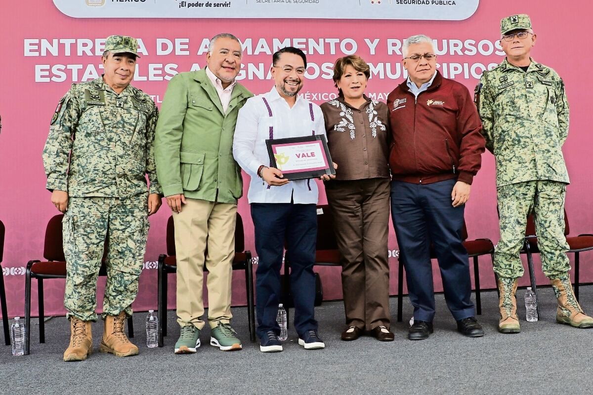 edomex-entrega-armamento-y-92-4-mdp-a-85-municipios-36-recibieron-674-armas