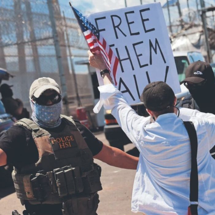 Huelga de hambre y protestas en Delaney Hall: detenidos migrantes denuncian condiciones “inhumanas”