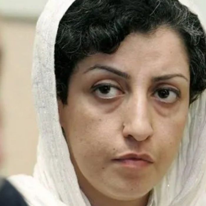 La premio Nobel Narges Mohammadi, hospitalizada en Irán tras un deterioro cardíaco