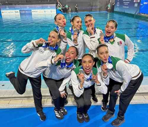 México obtiene la plata en la rutina técnica por equipos en la Copa del Mundo de natación artística en Pontevedra