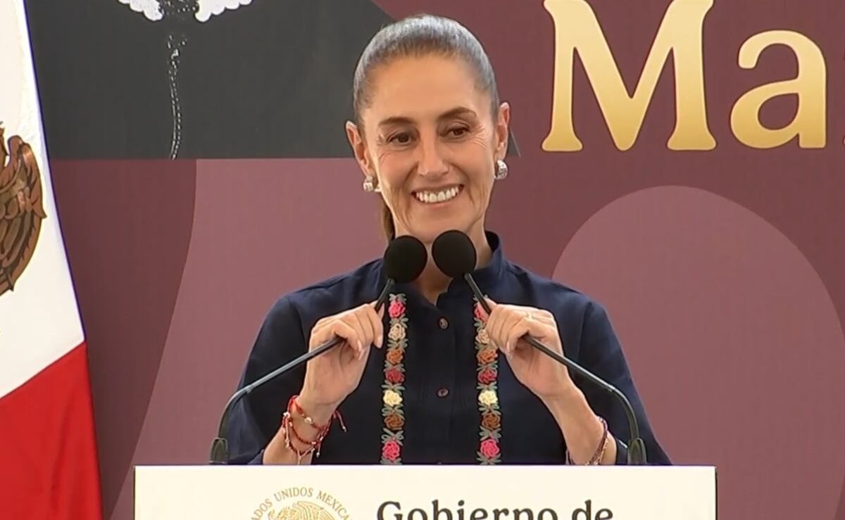 sheinbaum-asegura-que-el-dinero-se-maneja-de-manera-honesta-al-entregar-tarjetas-de-la-beca-rita-cetina-en-edomex