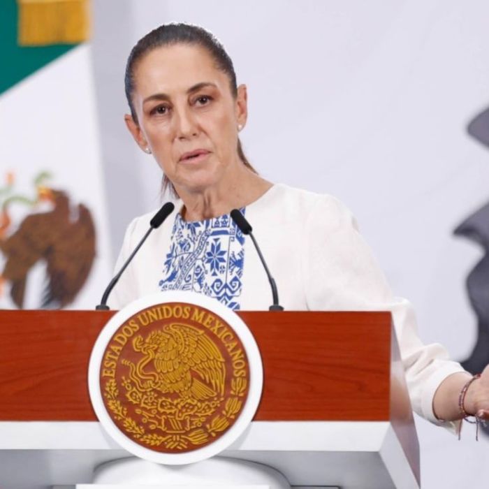 Sheinbaum niega reunión con AMLO durante su gira en Palenque y critica “rasgos de misoginia”