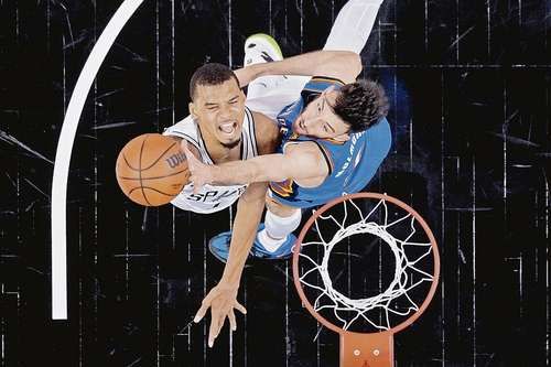 Wembanyama anota 33; Spurs vencen 103-82 al Thunder y empatan la final del Oeste