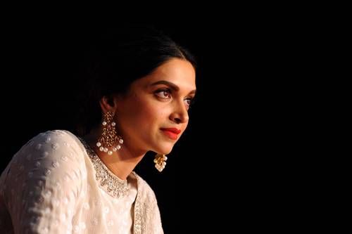 Estrellas de Bollywood presionan para prohibir elefantes en las filmaciones