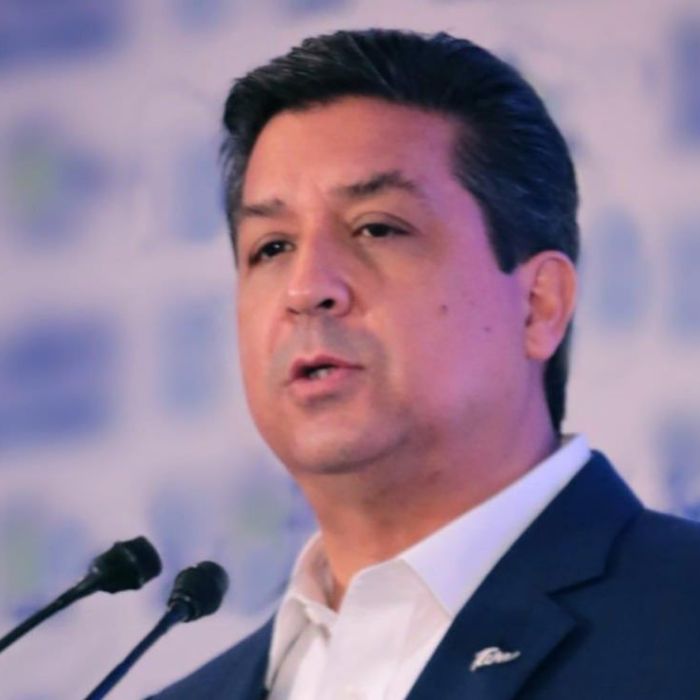Juez ratifica bloqueo de cuentas a familiares de Cabeza de Vaca