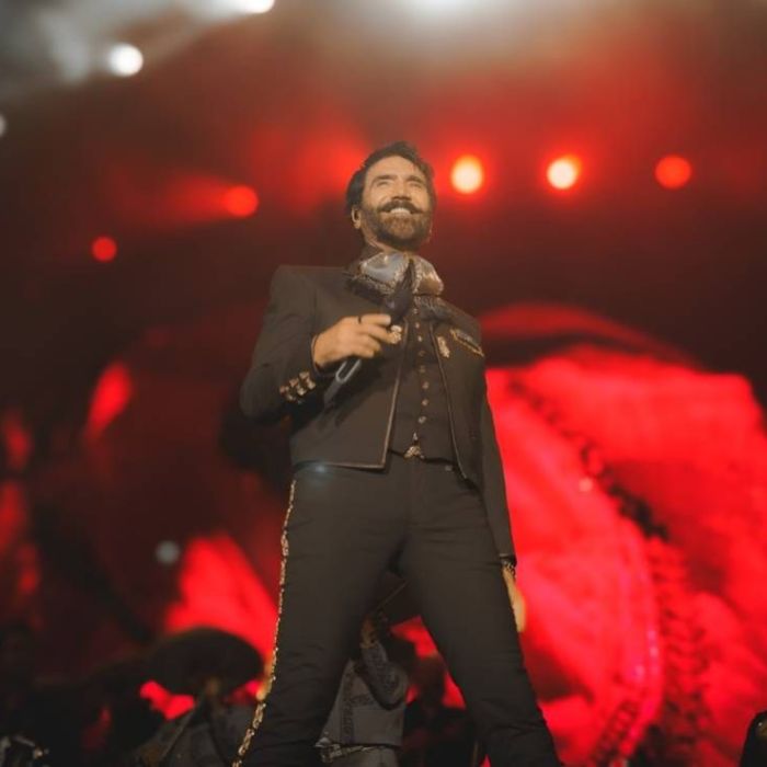 La Minerva: Alejandro Fernández reúne a 270,000 personas en concierto gratuito