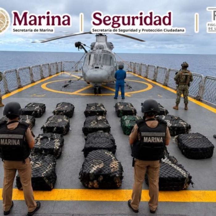 Marina asegura 1.36 toneladas de cocaína frente a las costas de Guerrero