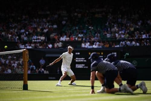 Alexander Zverev avanza a la segunda ronda de Wimbledon