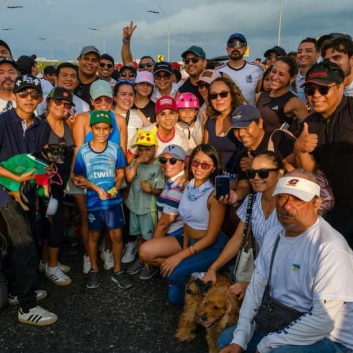 Arranca ‘PuenteyAndo’ en el Puente Nichupté; más de 6,000 asistentes en la primera edición