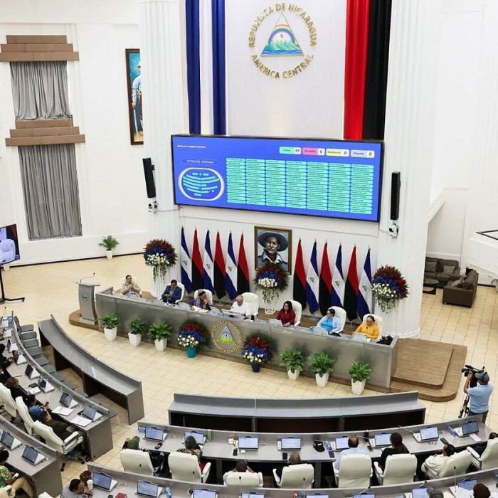 Asamblea de Nicaragua propone ampliar el mandato presidencial a siete años y excluir a la oposición