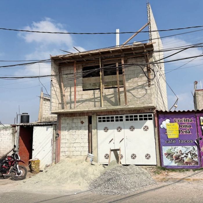 Avanza la reparación de casas dañadas por obras del Tren Felipe Ángeles en Tultepec