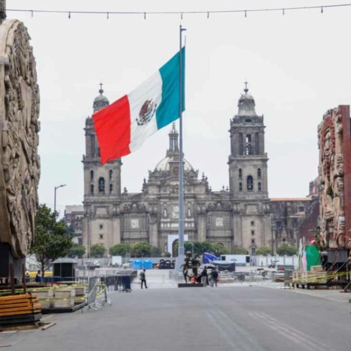 Comienza el desmontaje del FIFA Fan Fest en el Zócalo; aún permanecen vallas y decoraciones