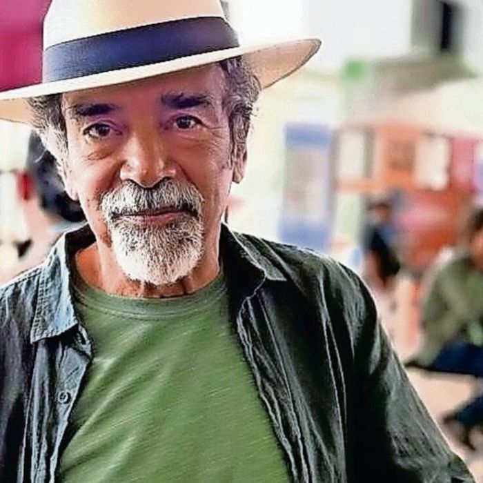 Damián Alcázar explora el terror: recuerdos, proyectos en Panamá y una comedia negra en España