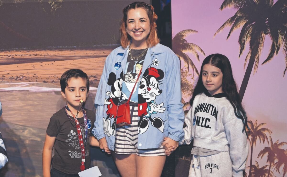 estreno-en-cdmx-de-disney-on-ice-vive-la-magia-celebridades-asisten-al-auditorio-nacional