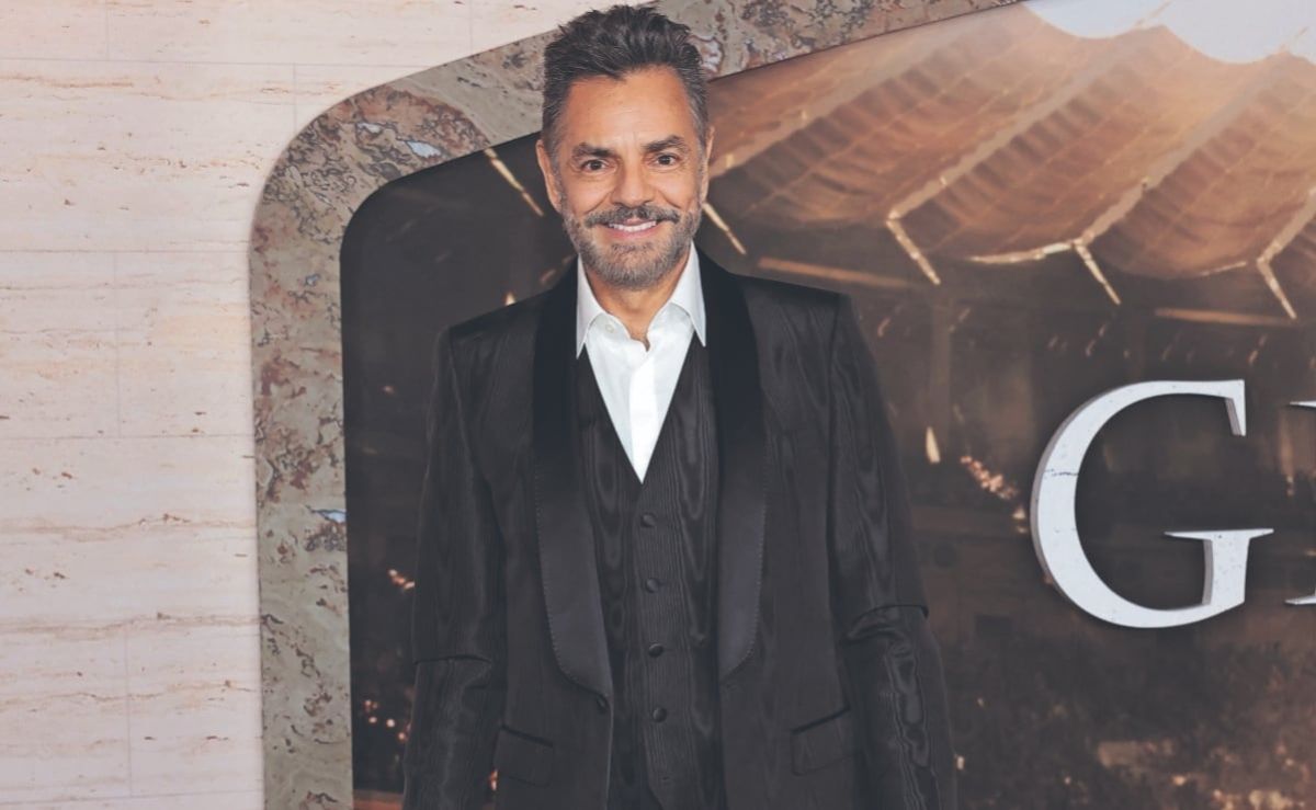 eugenio-derbez-protagoniza-ded-el-nuevo-filme-mudo-de-carlos-lopez-estrada