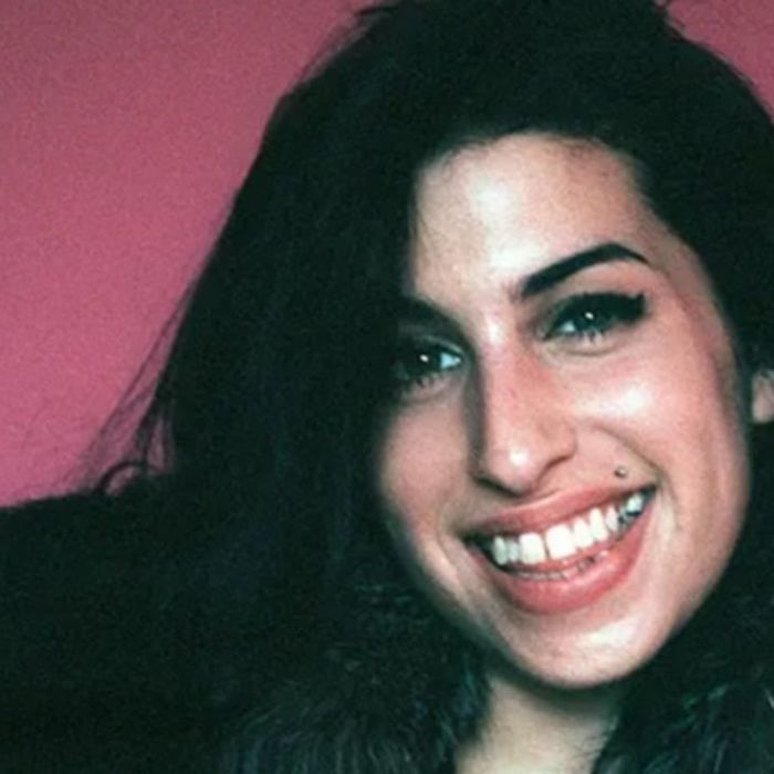 High Court desestima demanda de Mitch Winehouse contra amigas por venta de objetos de Amy Winehouse