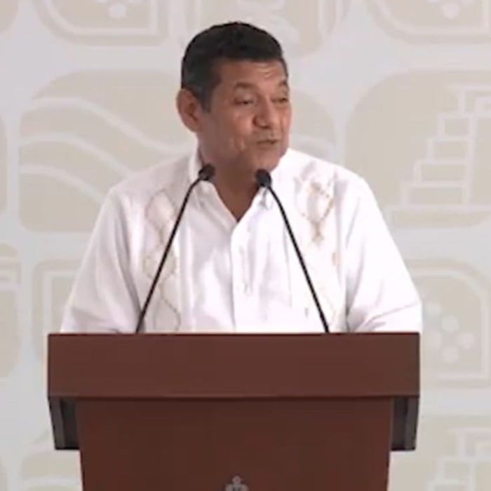 Javier May desmiente rumores y asegura que continuará como gobernador de Tabasco