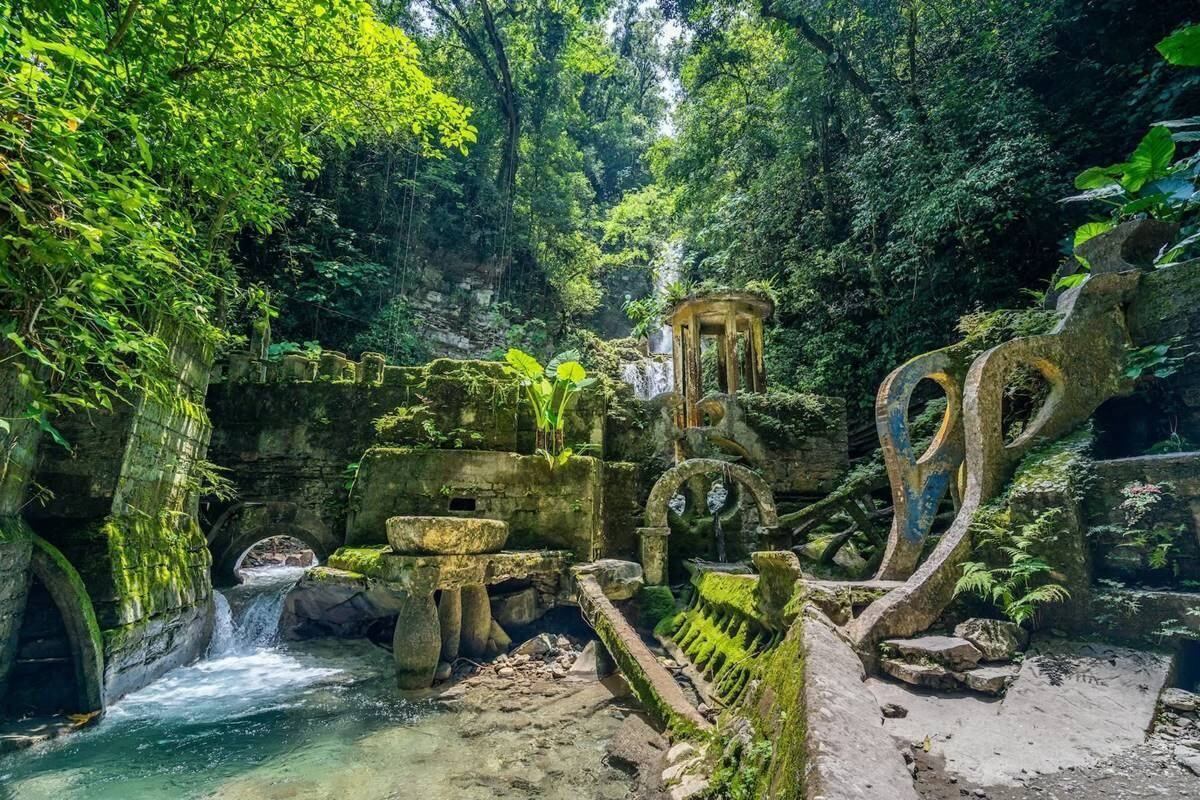 las-pozas-prepara-cena-surrealista-para-celebrar-a-edward-james-en-xilitla