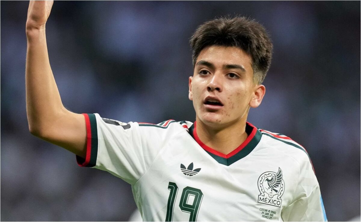manchester-united-se-baja-de-la-puja-por-gilberto-mora
