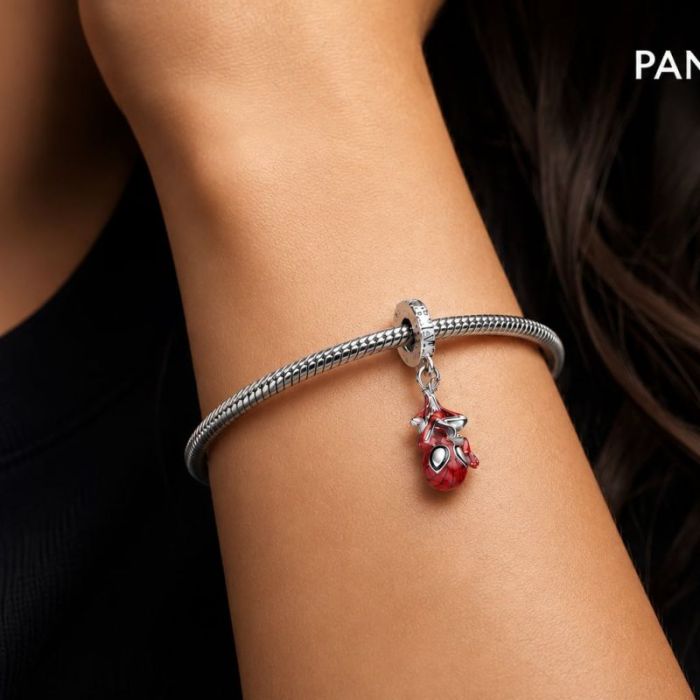 Pandora lanza charms de Spider‑Man dentro de su colección Marvel