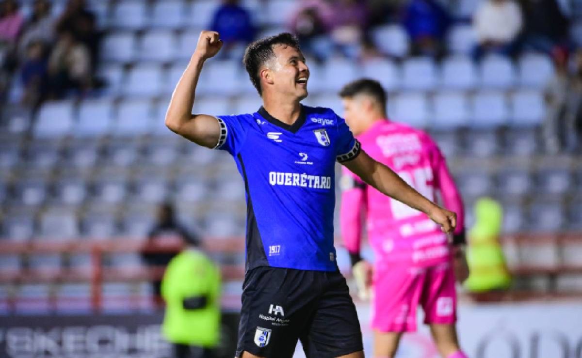 queretaro-remonta-a-pachuca-con-doblete-de-ali-avila