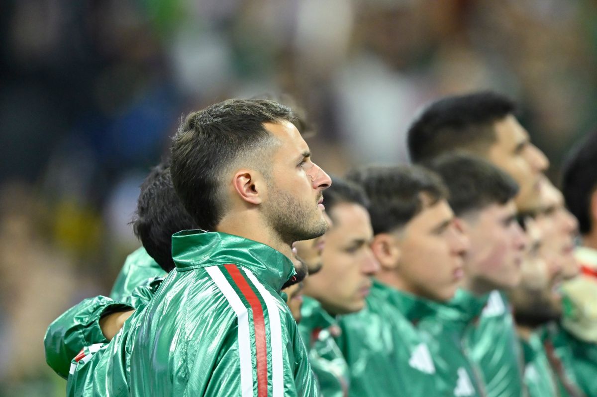 santiago-gimenez-para-ser-campeones-del-mundo-hay-que-ganarle-a-cualquiera