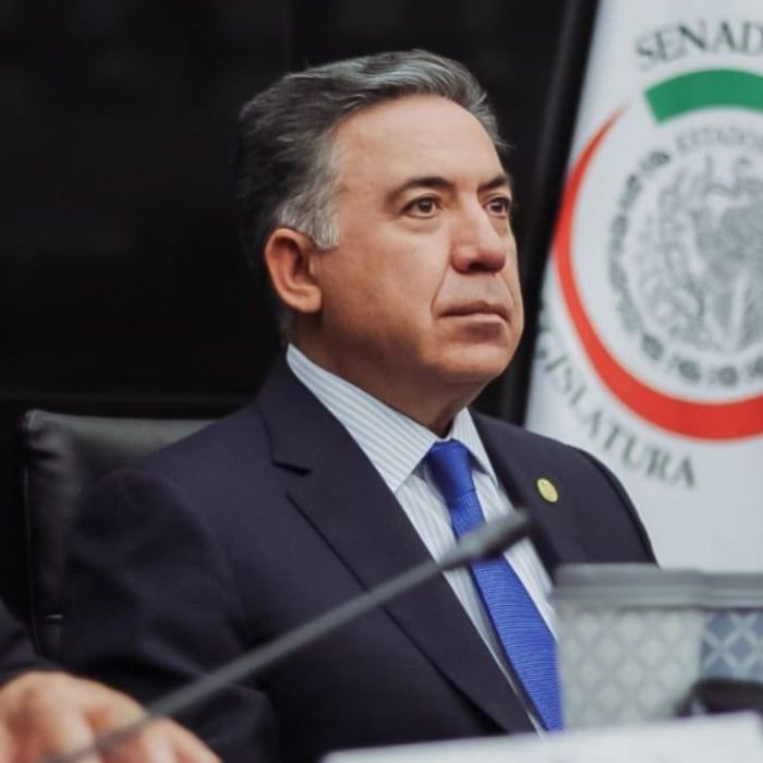 Senado paga la dieta íntegra a Enrique Inzunza mediante cheques tras congelamiento de sus cuentas