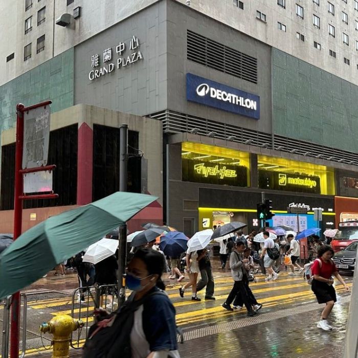 Tifón Noul obliga evacuaciones y paraliza transportes en el sur de China
