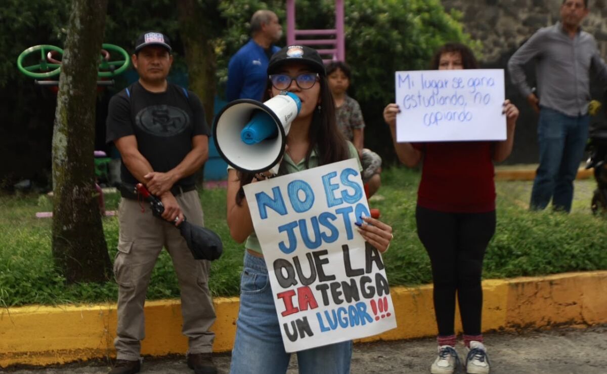unam-detecta-celulares-y-posibles-suplantaciones-en-examen-de-ingreso-2026