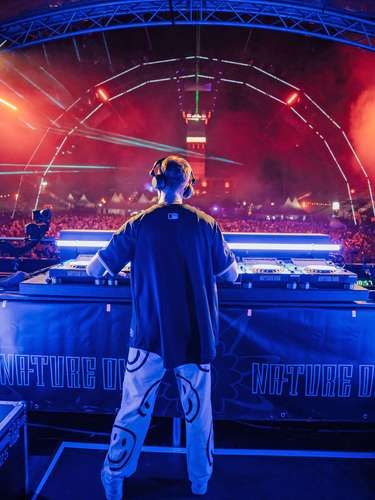 Festival de Bayreuth rompe con la tradición y recibe al DJ Alle Farben