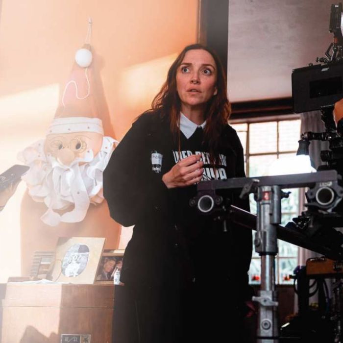 Regina Blandón encuentra libertad en los sets al abordar temas difíciles